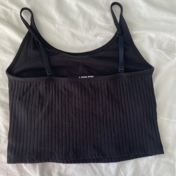 Black cropped tank top - Picture 3 of 3